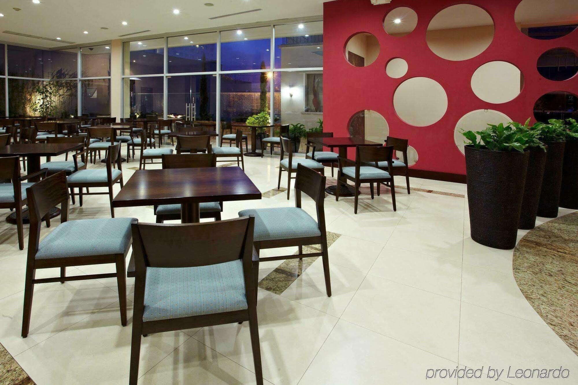 Holiday Inn Express Quito By Ihg Kültér fotó